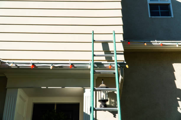 Siding Removal and Disposal in Clear Lake, WI